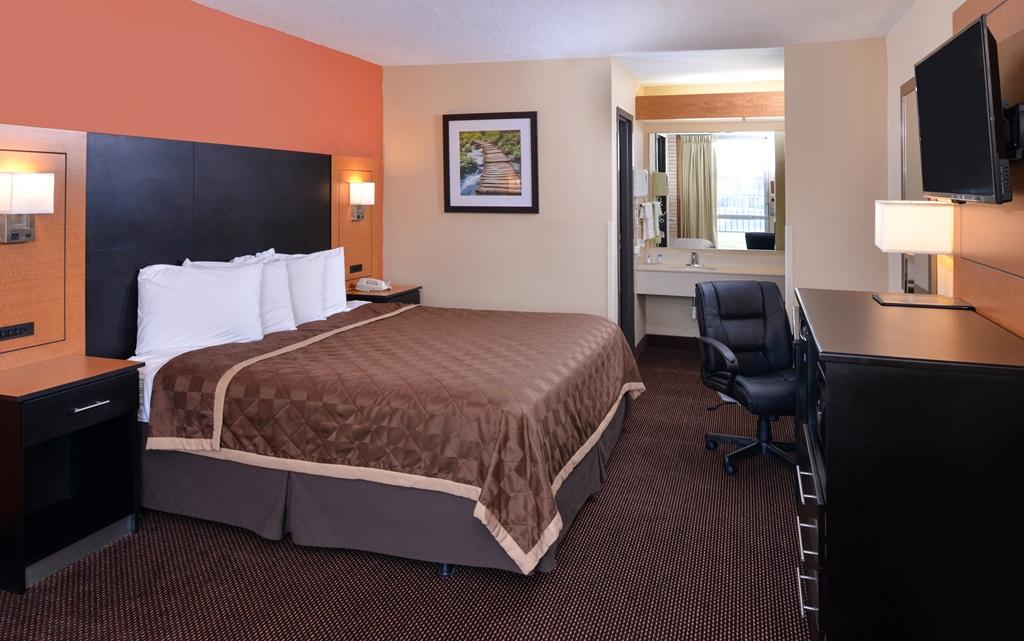 Americas Best Value Inn - Collinsville / St. Louis Номер фото