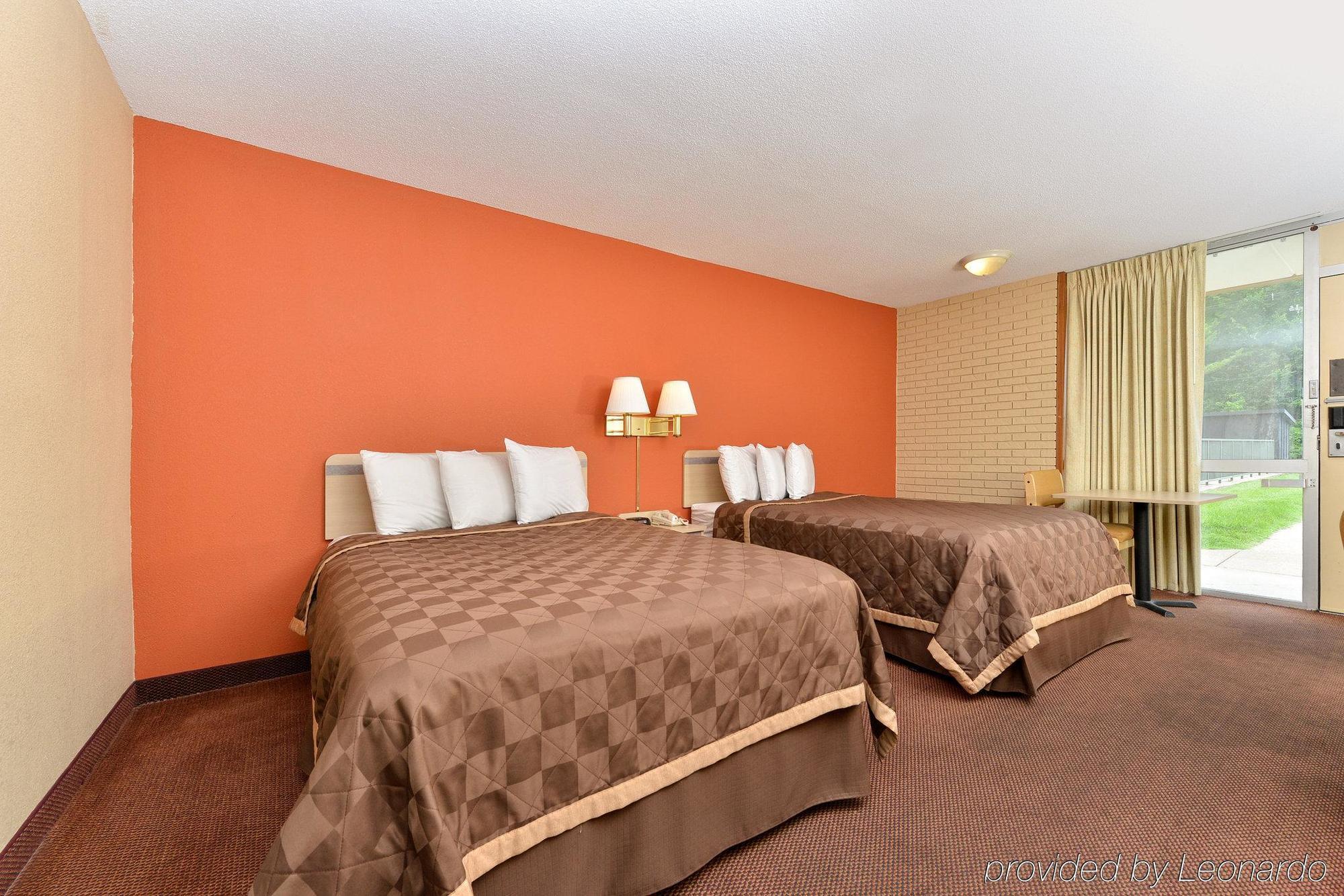 Americas Best Value Inn - Collinsville / St. Louis Экстерьер фото