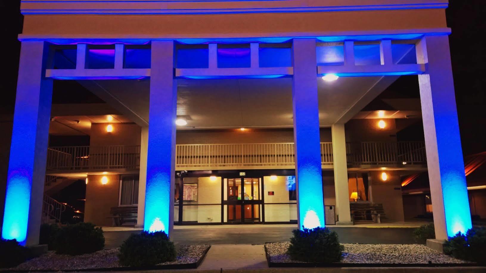 Americas Best Value Inn - Collinsville / St. Louis Экстерьер фото